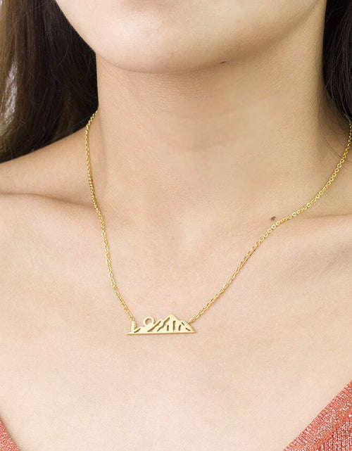 Load image into Gallery viewer, Dainty Simple Sun On Mountain Top Pendant